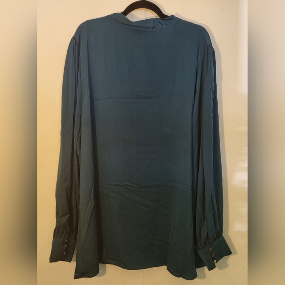 City Chic Plus Top in Awe Size XXL/24 color: teal - Picture 10 of 10